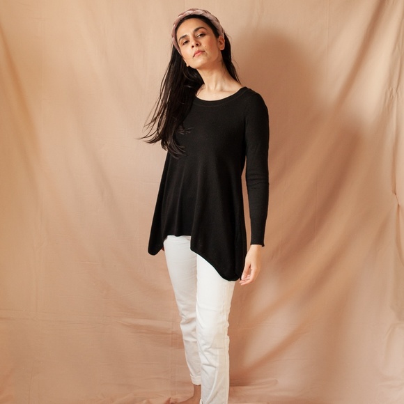 Light weight crew neck sweater tunic - Picture 1 of 2